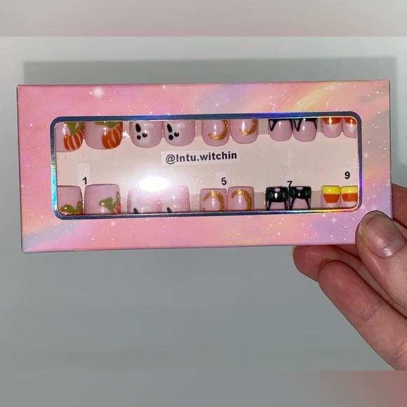 Handmade press on nails // short square - Picture 6 of 11